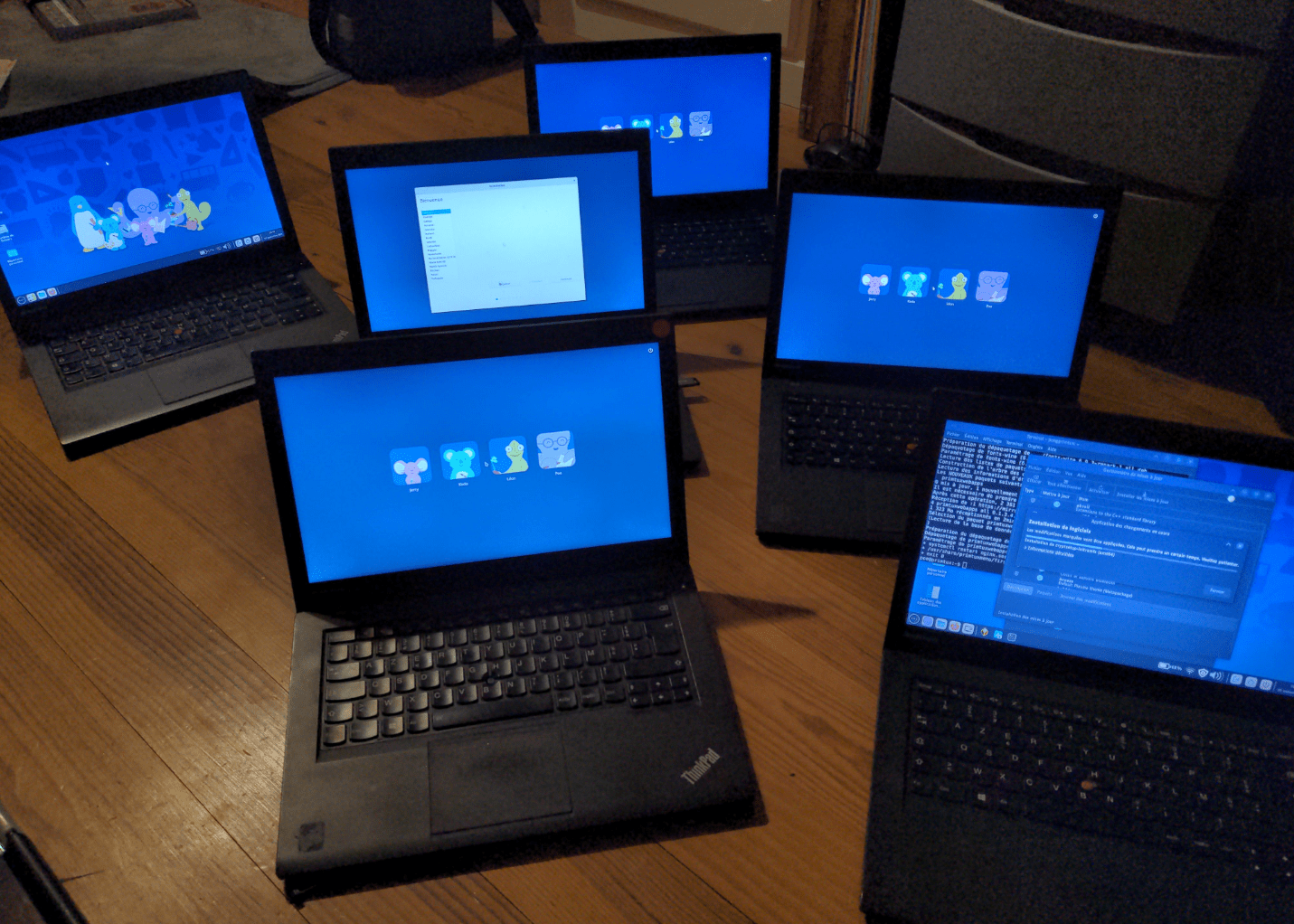 Reconditionnement simultané de plusieurs ordinateurs pour équiper une école en PrimTux.